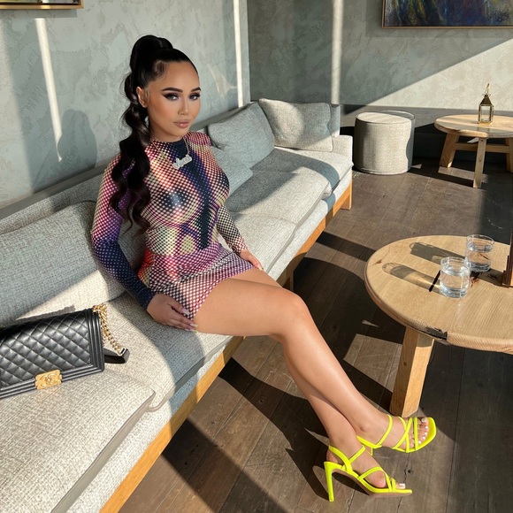 SINEAD GOREY - DIGITALLY PRINTED LASER BODYCON SKIRT SET - Picture 2 of 2